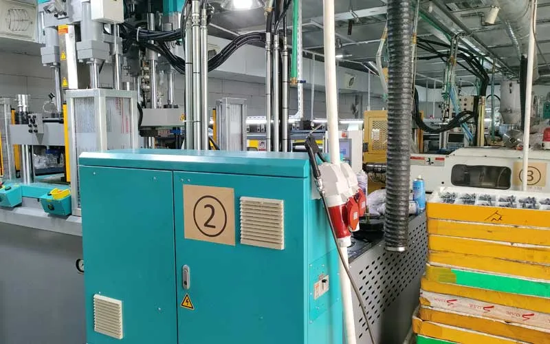 injection.jpg Eyeglasses injection machines