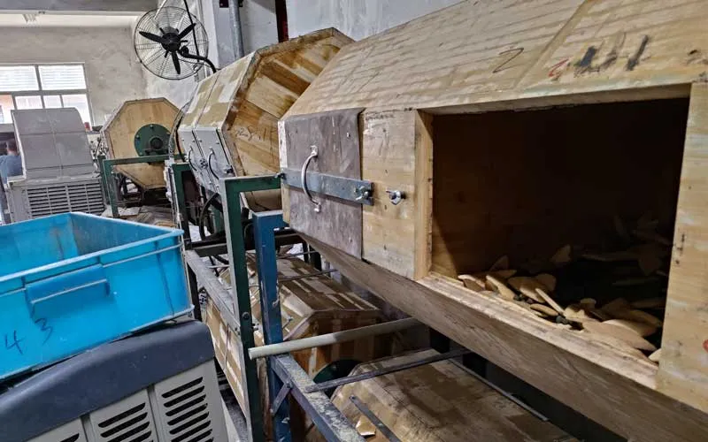 rolling.jpg Eyewear rolling polish machines